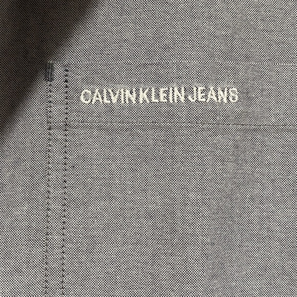 Half sleeves shirt - Picture 3 of 3